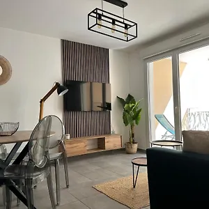Appartement Bel Au Calme Avec Parking, Menton